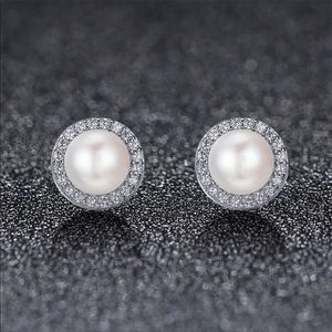 AAA Cultured Freshwater Pearl Earrings